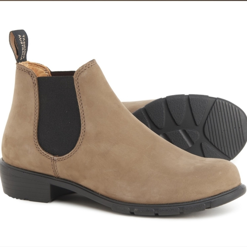 Blundstone 1974 Ankle Chelsea Boots - Leather, Women's US 8.5 NEW!